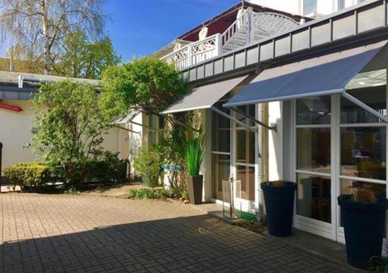 Hotel Zur Traube Ostseebad Kühlungsborn Esterno foto