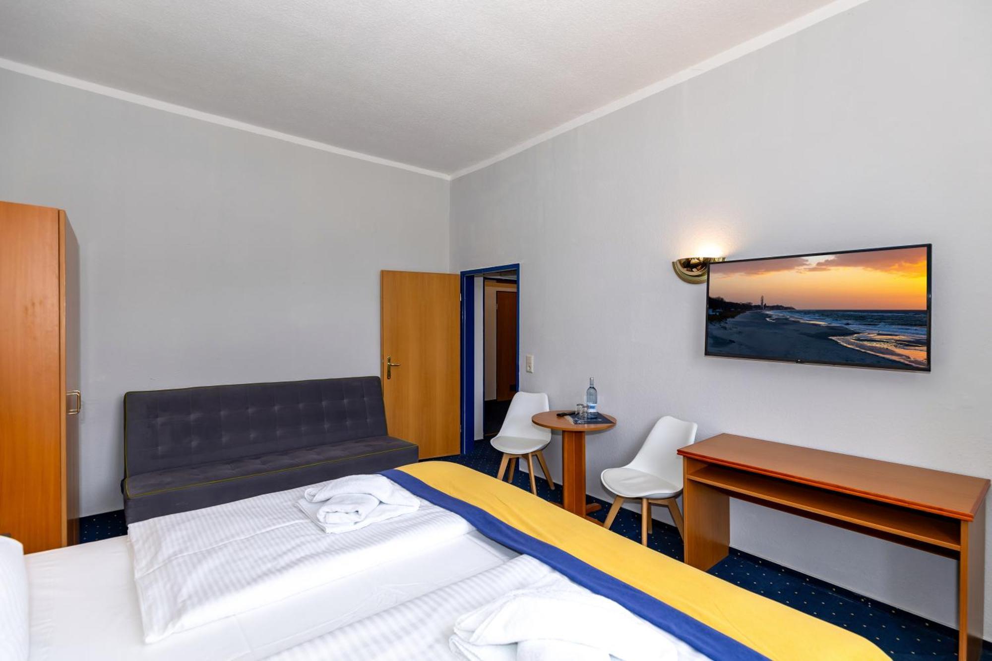 Hotel Zur Traube Ostseebad Kühlungsborn Esterno foto