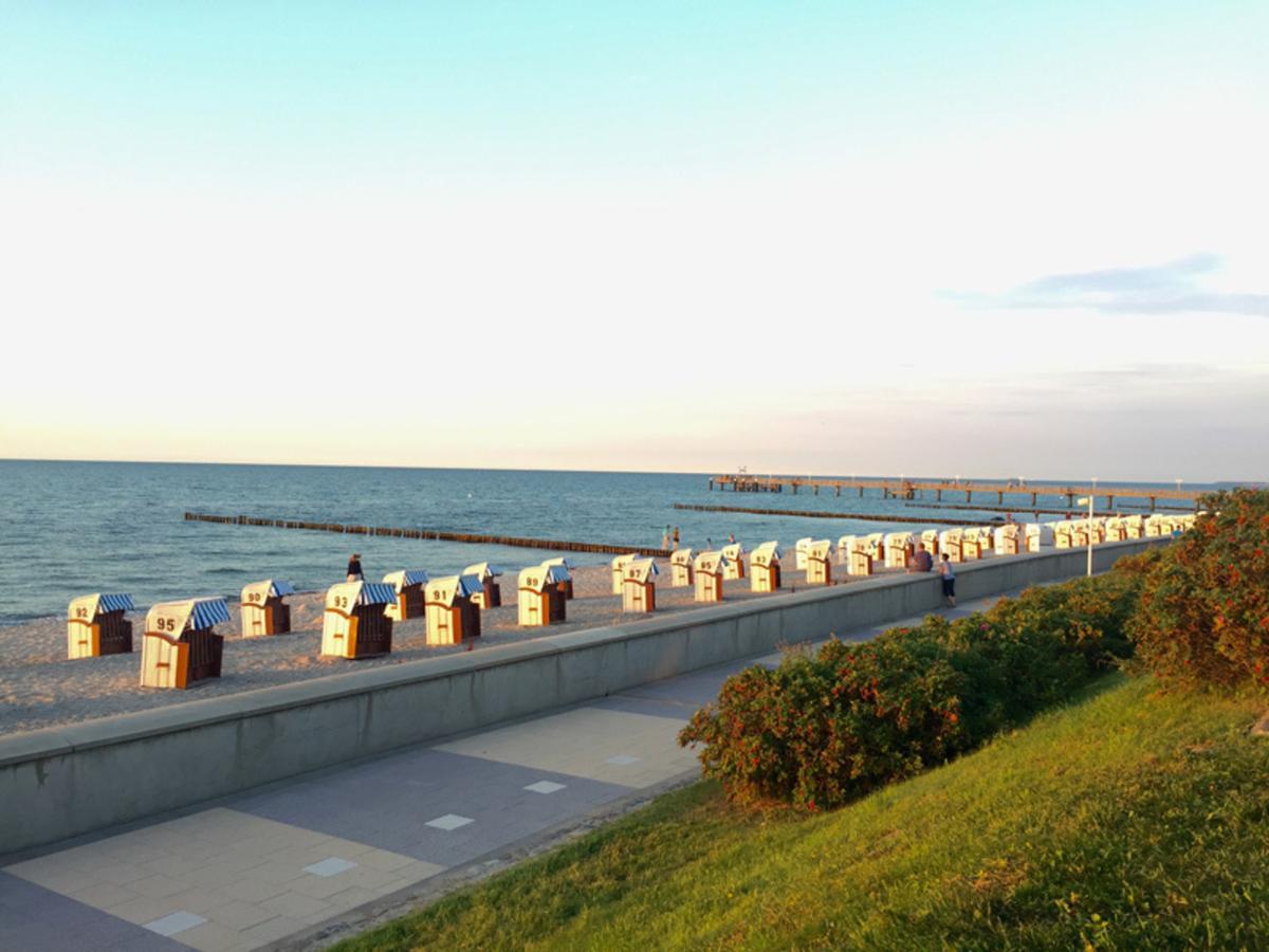 Hotel Zur Traube Ostseebad Kühlungsborn Esterno foto